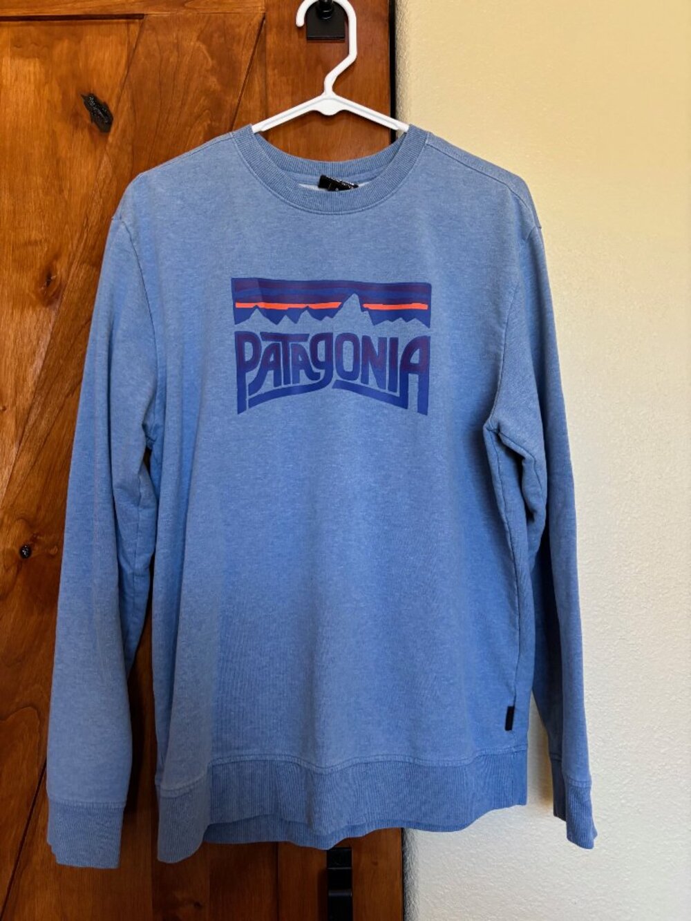 Men's Patagonia crewneck-size-M